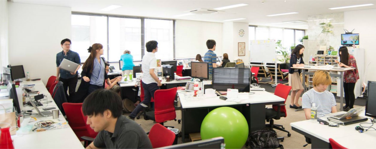 企業のカバー写真