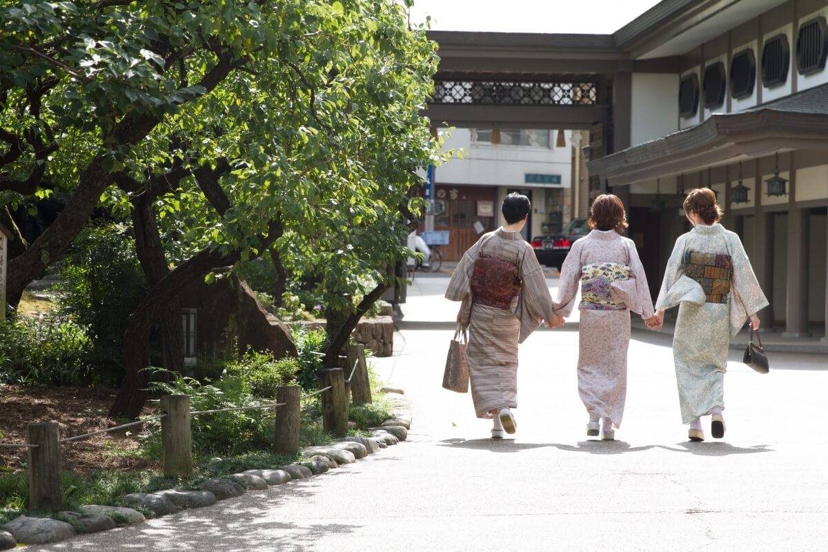 一生モノのスキルと知識が身きます!きものショップスタッフ募集!アルバイトのカバー写真