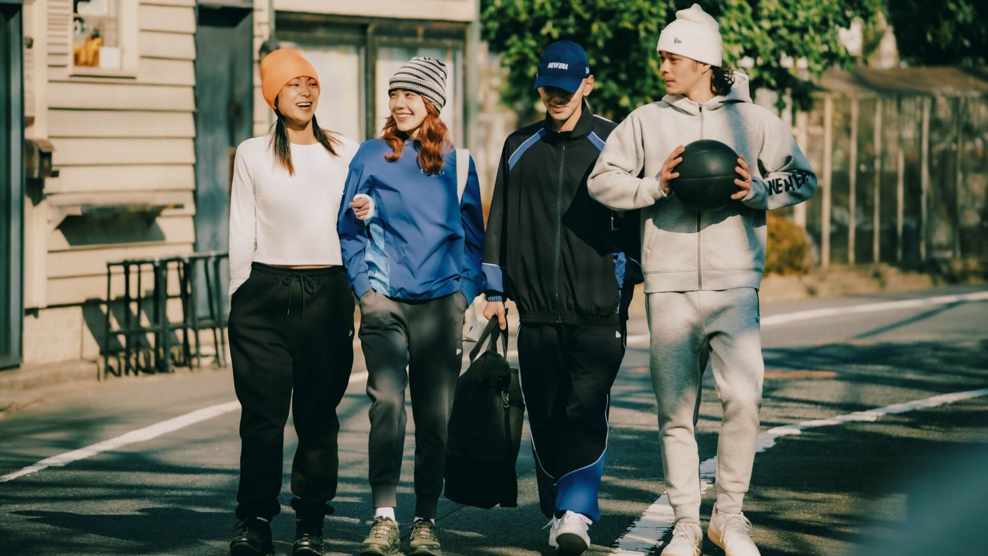 企業のカバー写真