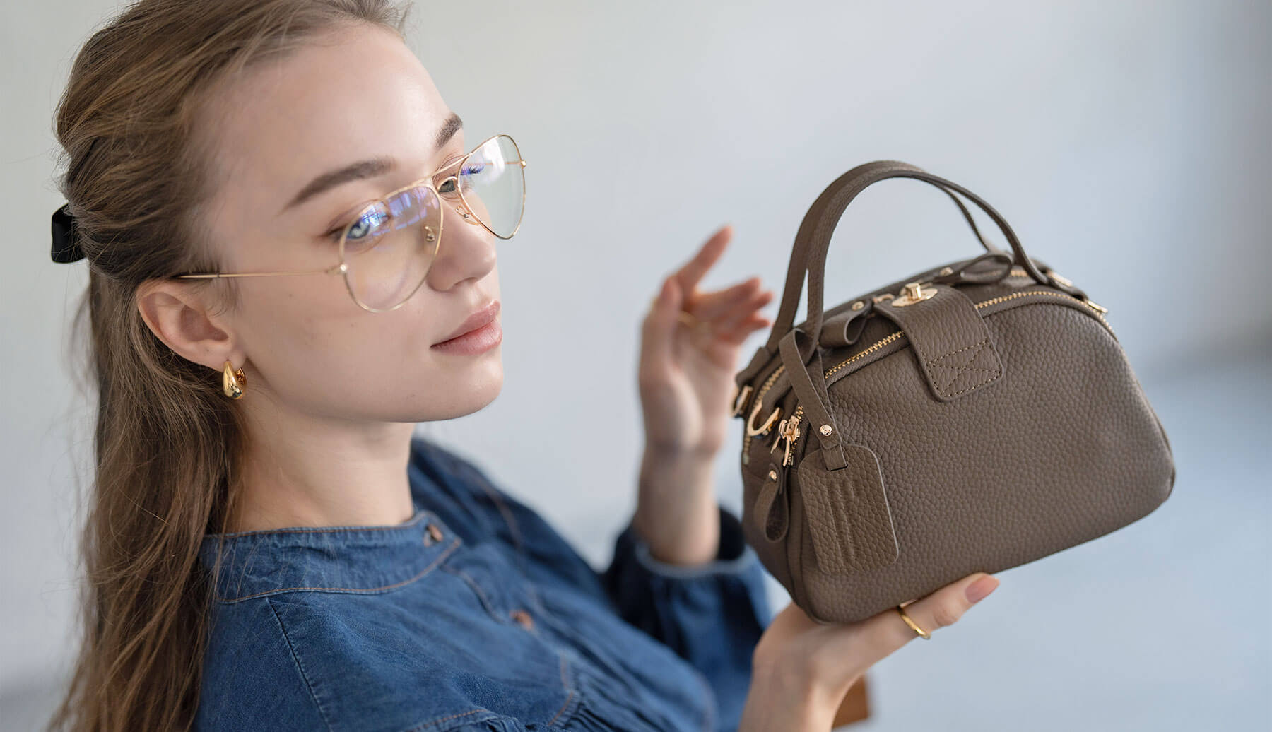 企業のカバー写真