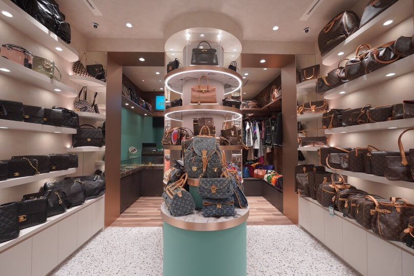 企業のカバー写真