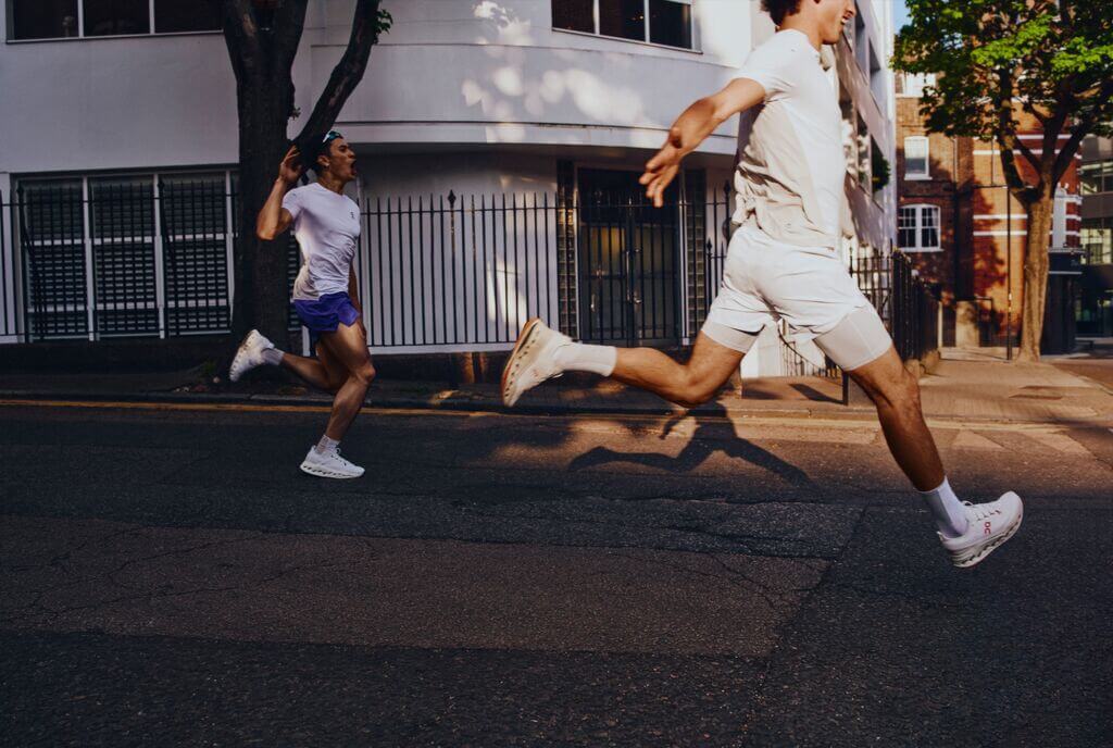 企業のカバー写真