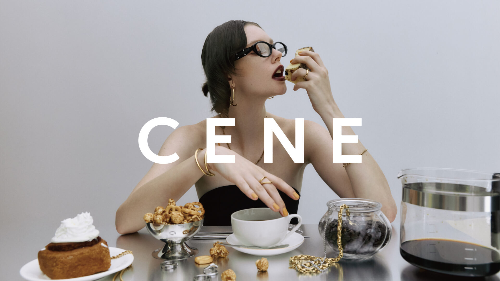 企業のカバー写真