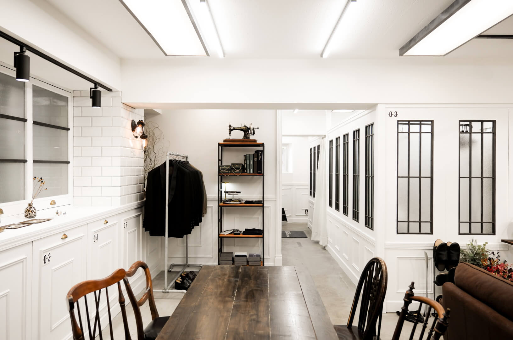 企業のカバー写真