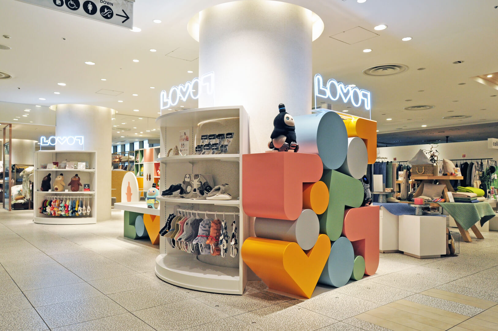 【名古屋髙島屋】LOVOTストア 販売スタッフ 