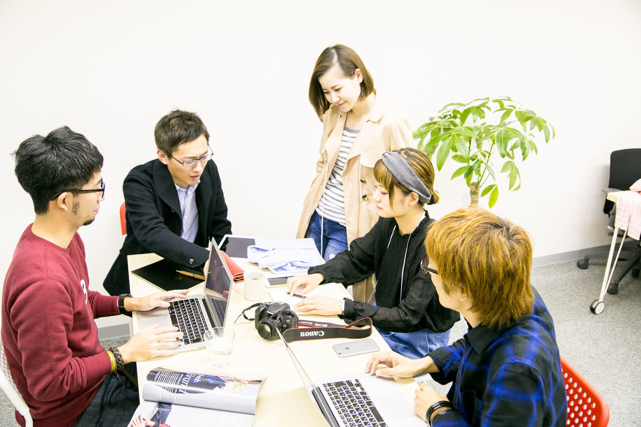 自社サービスを一緒に成長させてくれるWebデザイナー募集!のカバー写真