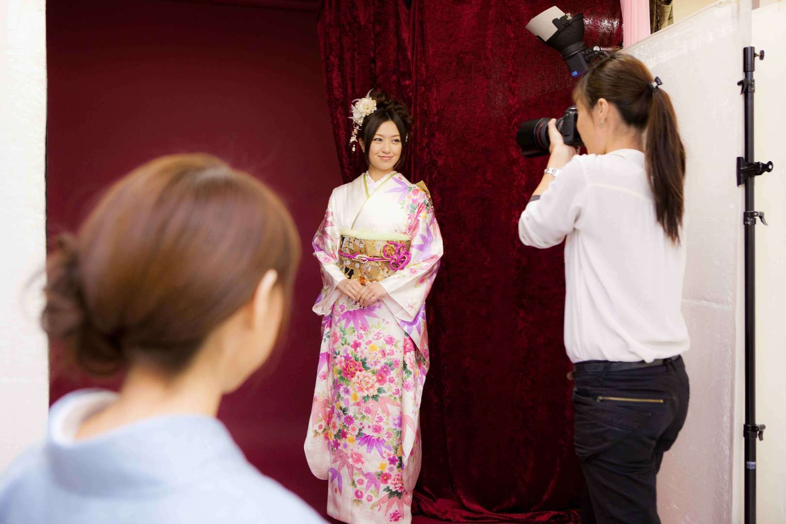 <学生OK>成人式撮影のカメラマンアシスタントを募集!!のカバー写真