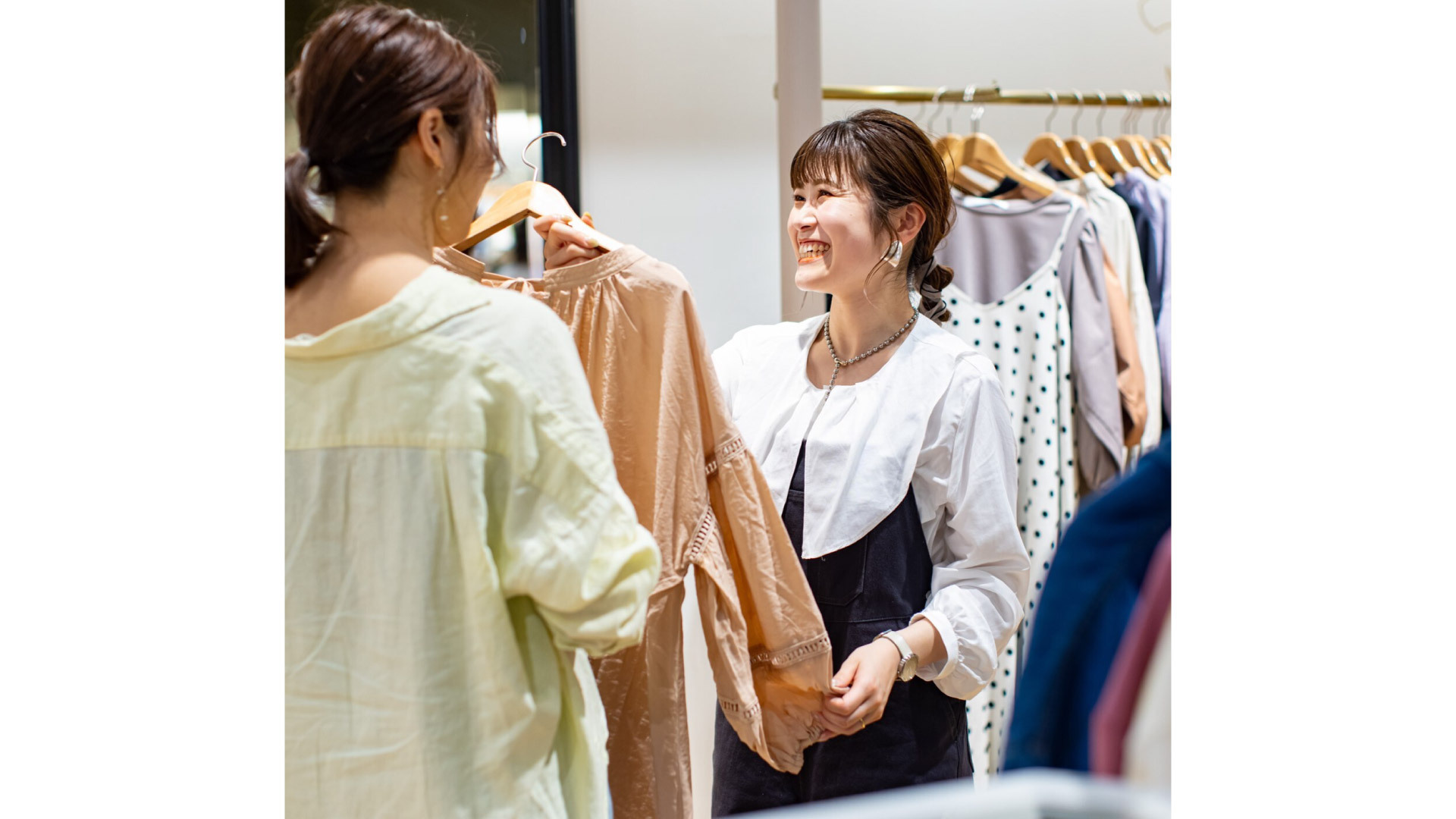 【23卒】1dayお仕事体験イベント ~接客編~|12月 / 1月/2月開催のカバー写真