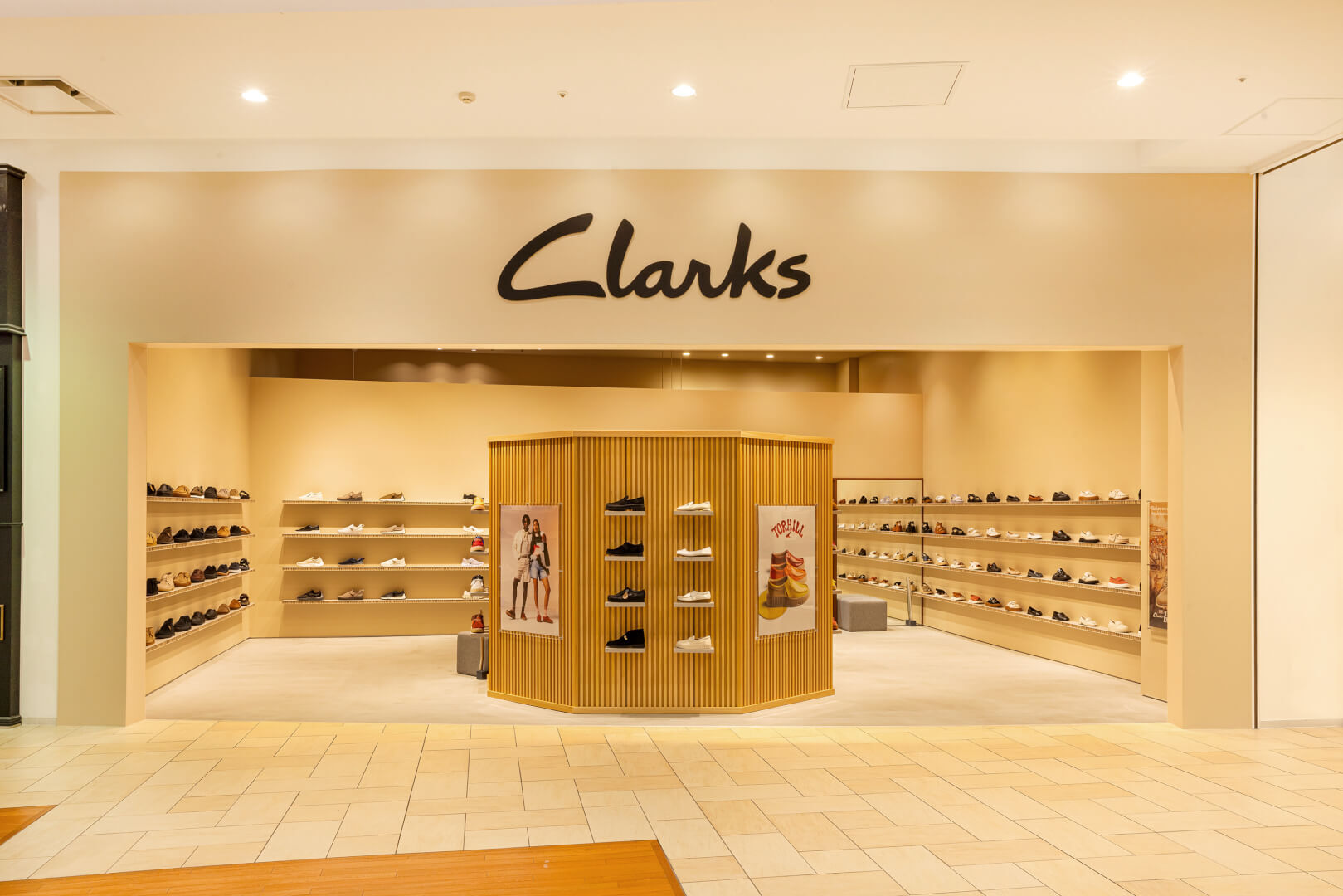 【正社員｜湘南】CLARKS ストアスタッフ募集
