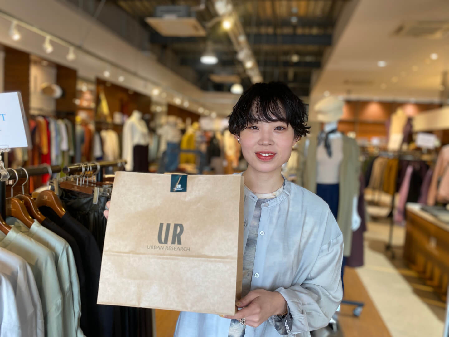 【軽井沢｜アルバイト｜販売｜外国籍歓迎】アーバンリサーチ｜未経験OK｜昇給あり