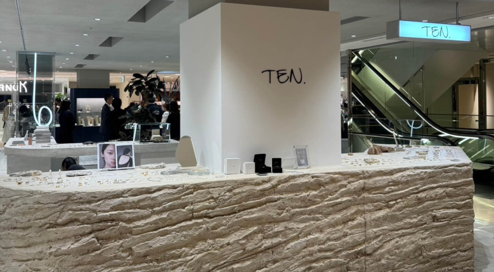【TEN.】直営店接客販売アルバイトスタッフ募集/玉川髙島屋S・C店