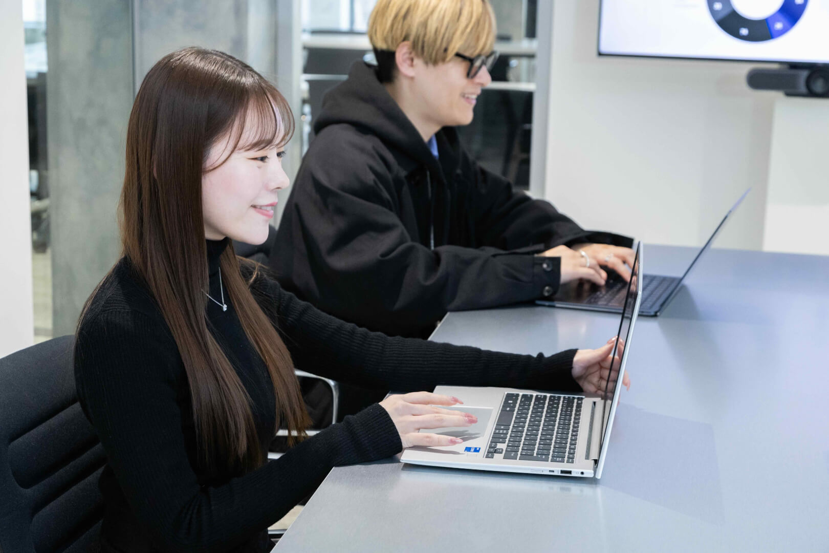 【スニダン本社】データ入力や画像加工などの事務作業｜未経験歓迎