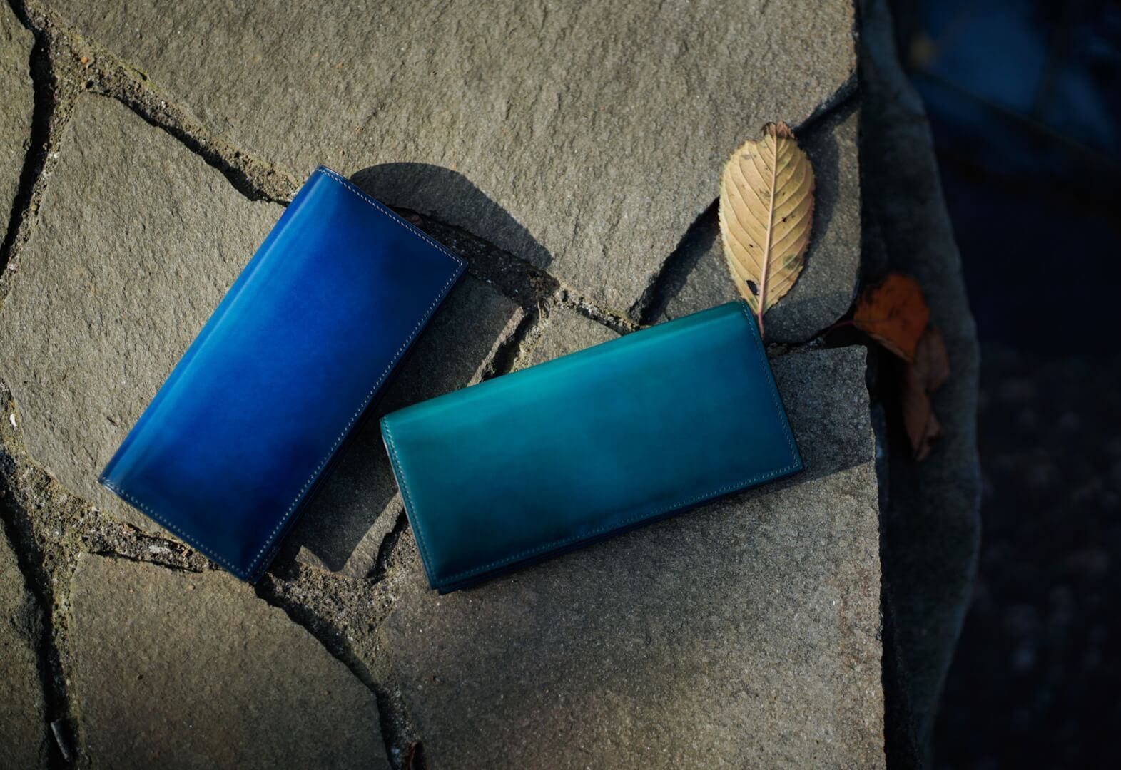 【レザーブランドyuhaku 心斎橋店 販売オープニングスタッフ経験者優遇】  