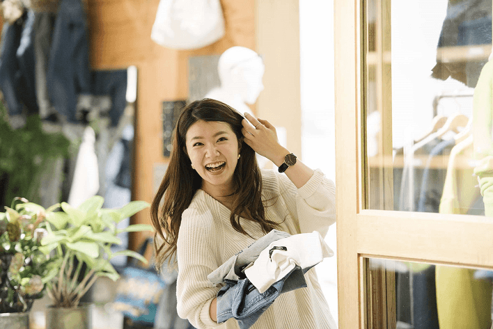 年末年始の短期販売スタッフ大募集!!時給1500円~1800円|学生さん大歓迎☆のカバー写真
