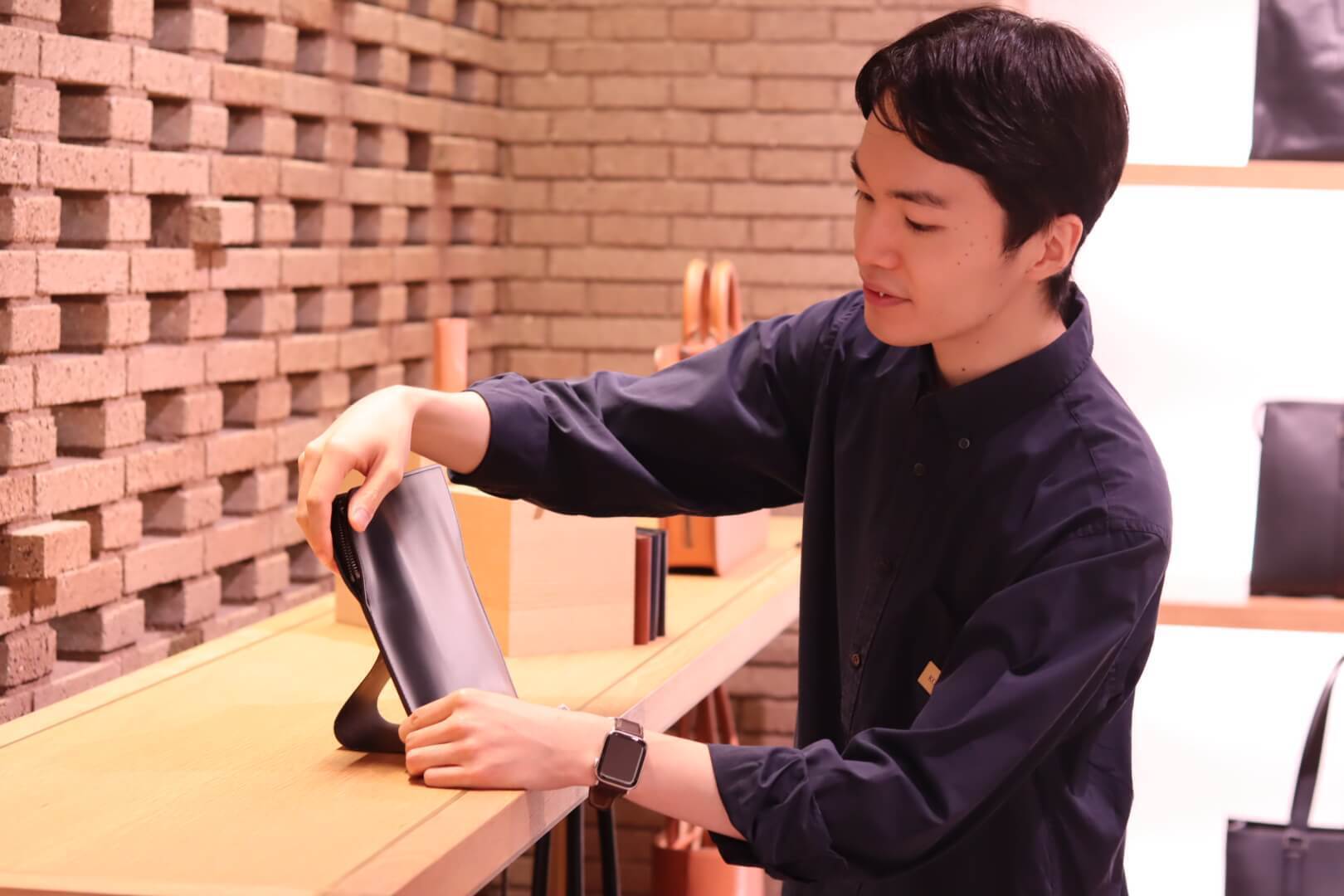 【大阪_店舗スタッフ】土屋鞄｜お客様に寄り添う接客で忘れられない体験を！