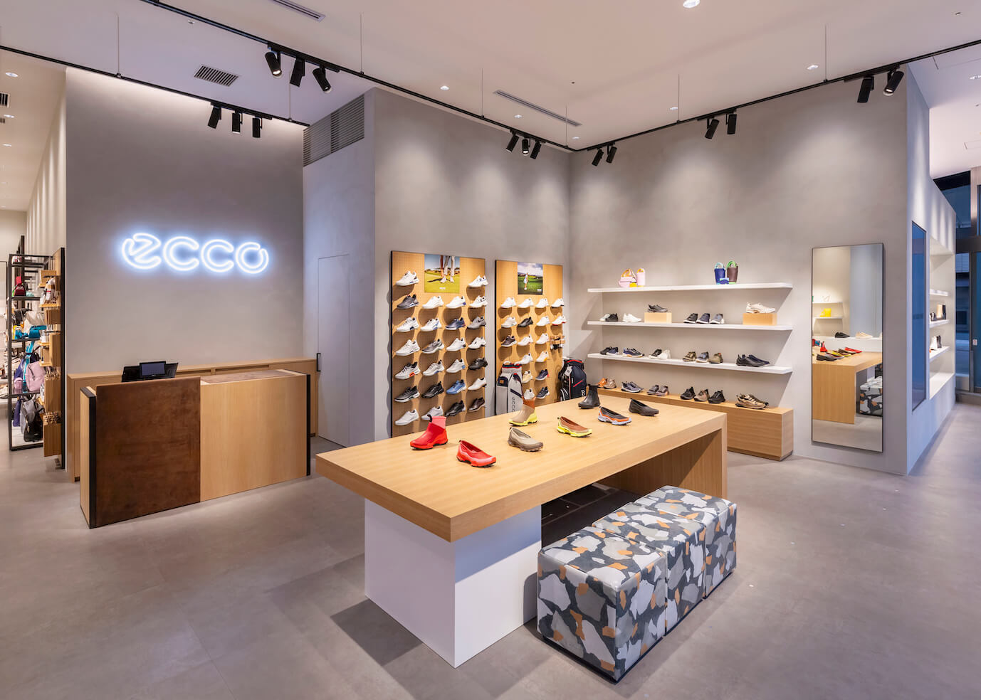 【岡山髙島屋店】販売スタッフ