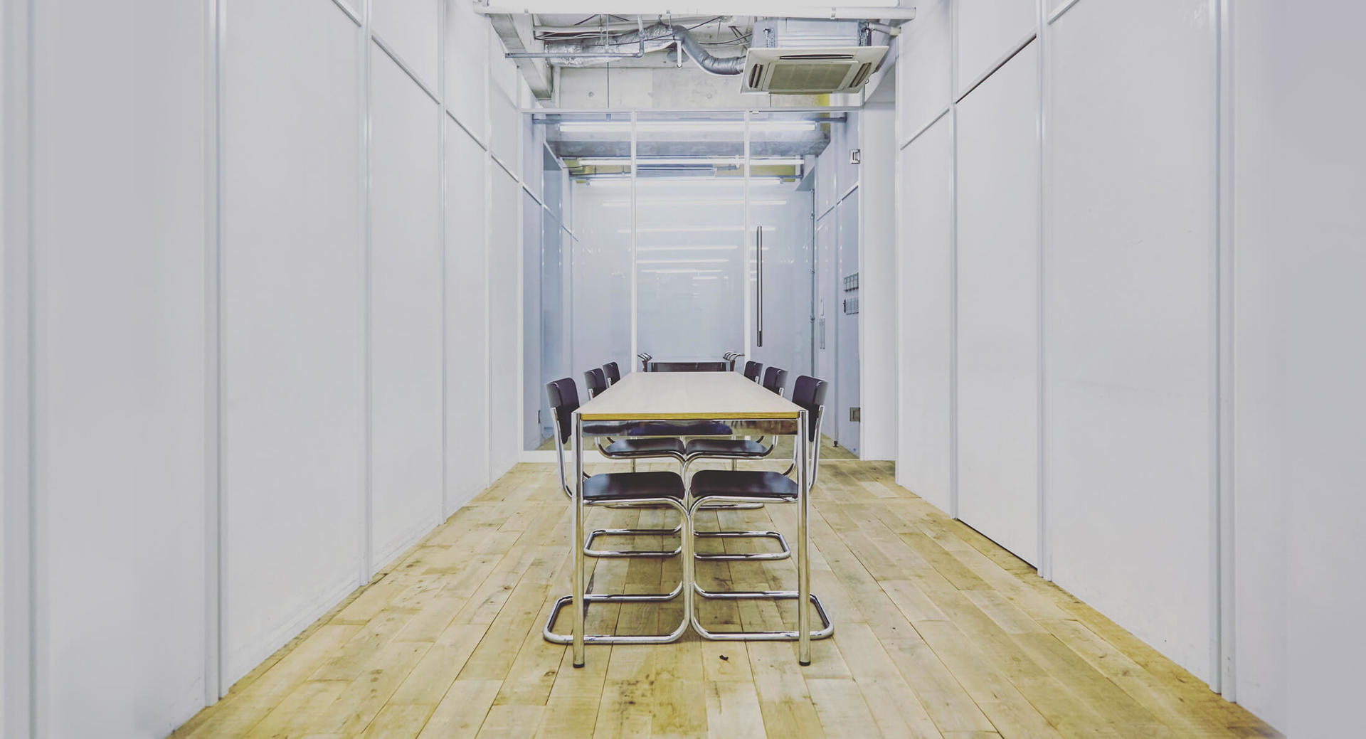 多角的にファッション企業をサポートする当社のデジタルマーケティングを募集!のカバー写真