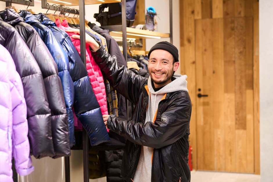 新宿店（直営店舗）・正社員募集│スイスのアウトドアブランド【MAMMUT】のカバー写真