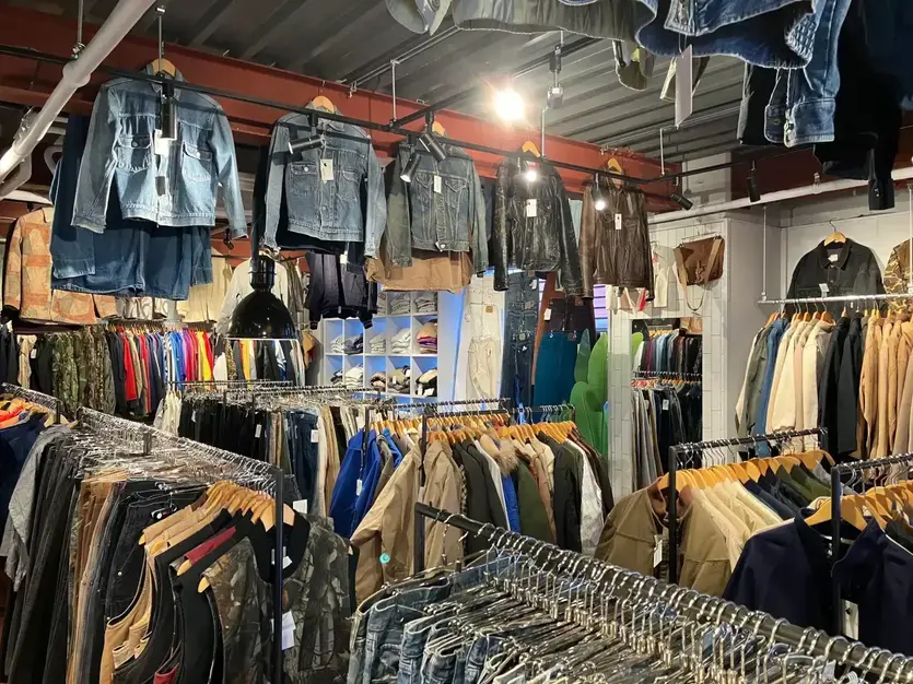 【未経験者歓迎・週3日～OK】古着販売スタッフ大募集！！サファリ高円寺PLUS店のカバー写真