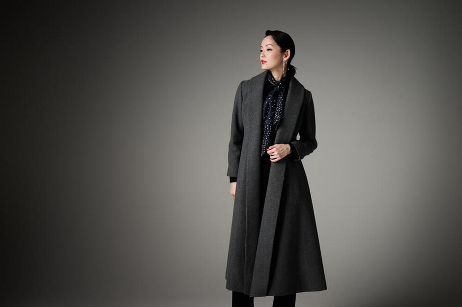 【正社員】アパレル接客販売スタッフ｜美容手当月1万円◎制服ワンピース支給！社割有のカバー写真