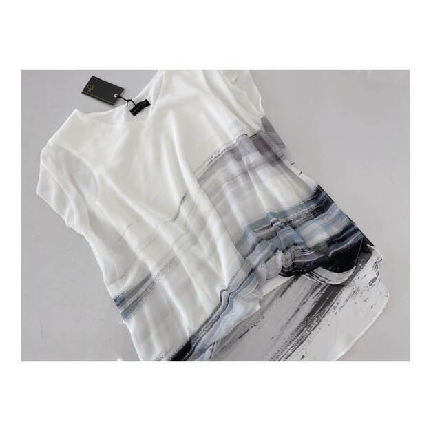 【名古屋本社勤務】レディースファッション製品の生産管理・品質管理職募集！のカバー写真