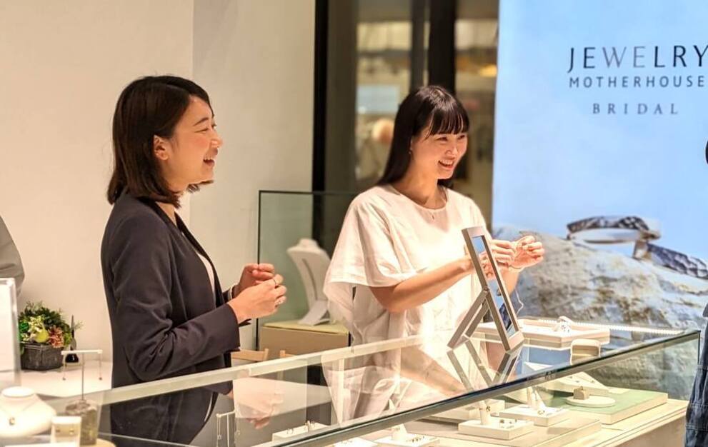 【大阪】ジュエリー専門店/ショップアルバイト_未経験歓迎のカバー写真