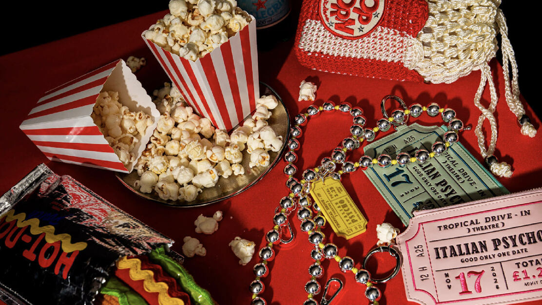 【商品企画/MD職】キャラクターや自社ブランドの商品開発！在宅可・土日祝休のカバー写真