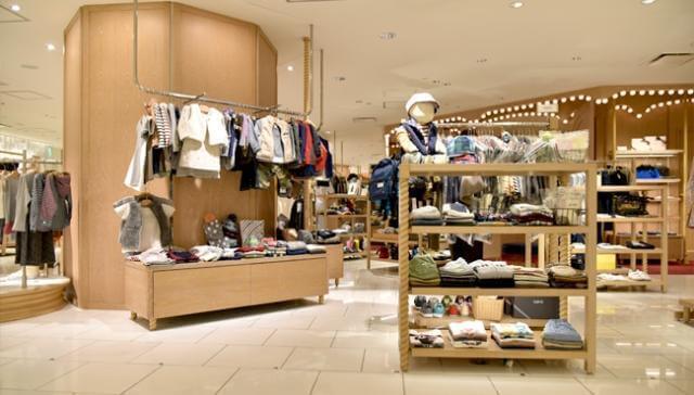KIDS 新宿店／販売スタッフ／フルタイム募集／未経験歓迎◎／正社員登用制度有☆のカバー写真