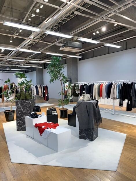 本社（渋谷区）勤務／仮縫いモデル／レディース服／月2回程度／時給￥1,500のカバー写真