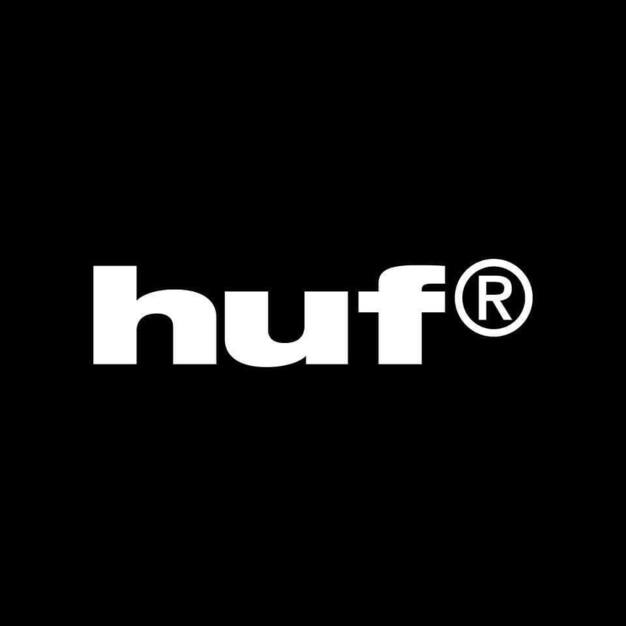 HUF EC業務／フレックスタイム制／年間休日128日のカバー写真