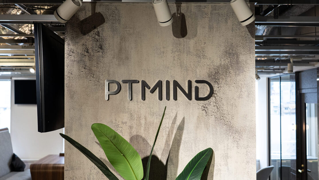 新宿本社【VIVAIA】MDオペレーション担当◆／海外出張／賞与年2回のカバー写真