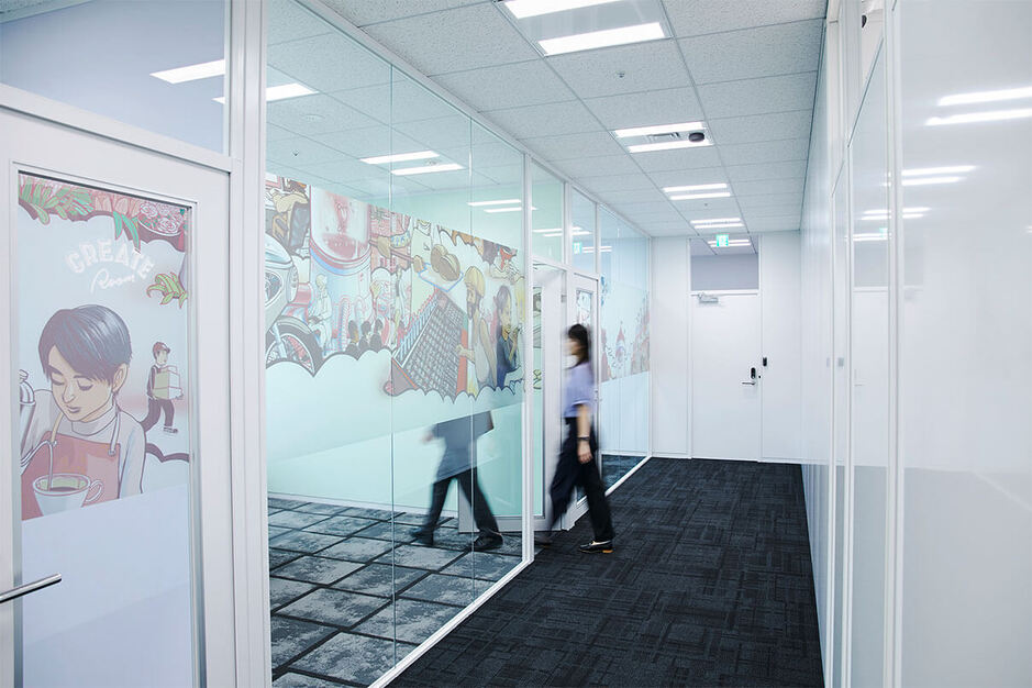 ブランドマネージャー/所属クリエイターブランド立上げ〜運営/全体統括ポジションのカバー写真