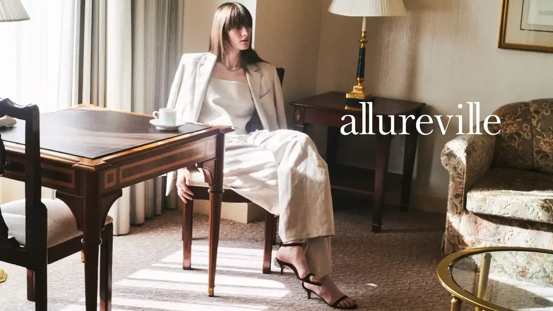 業績好調により増員！【allureville】ソラリアプラザでアパレル販売のカバー写真