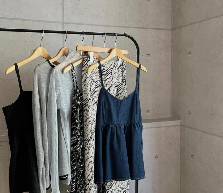 【営業】レディースアパレル｜営業職　髪型・ネイル自由！年間休日120日のカバー写真