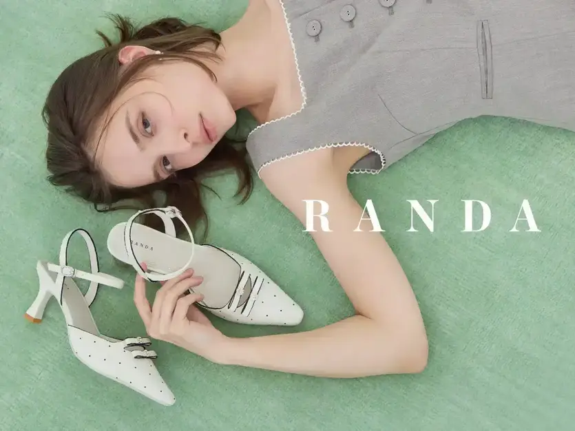 【デザイナー｜アシスタント】レディースシューズ　RANDA・A de Vivreのカバー写真