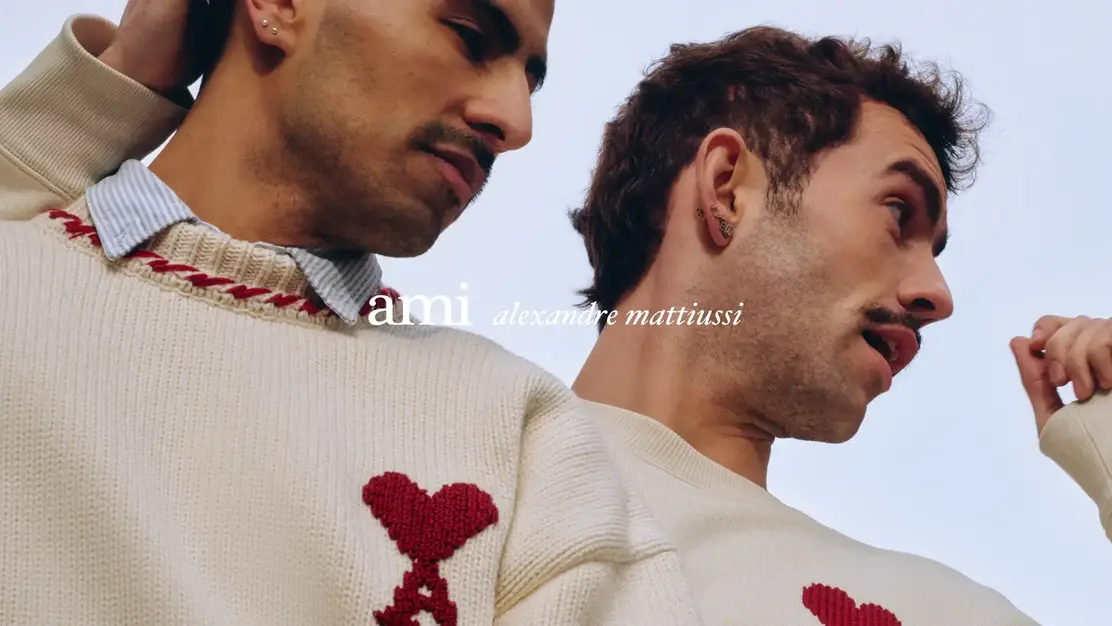 【販売｜御殿場アウトレット】入社初日から使える休暇＆社割あり！のカバー写真