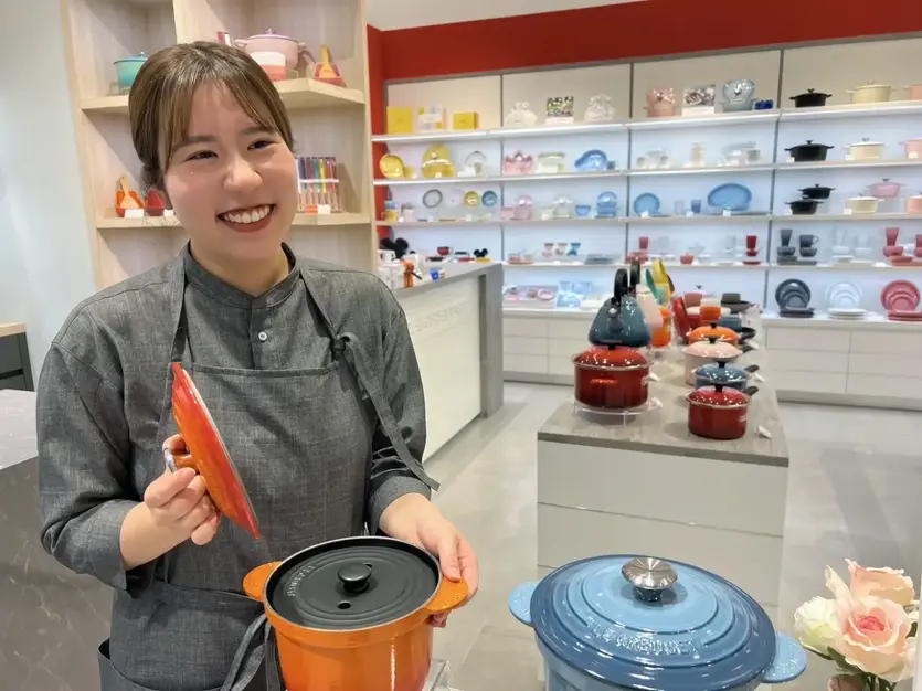 残業月5h未満＆インセンティブあり◎『ル・クルーゼ』の販売スタッフ【入間】のカバー写真
