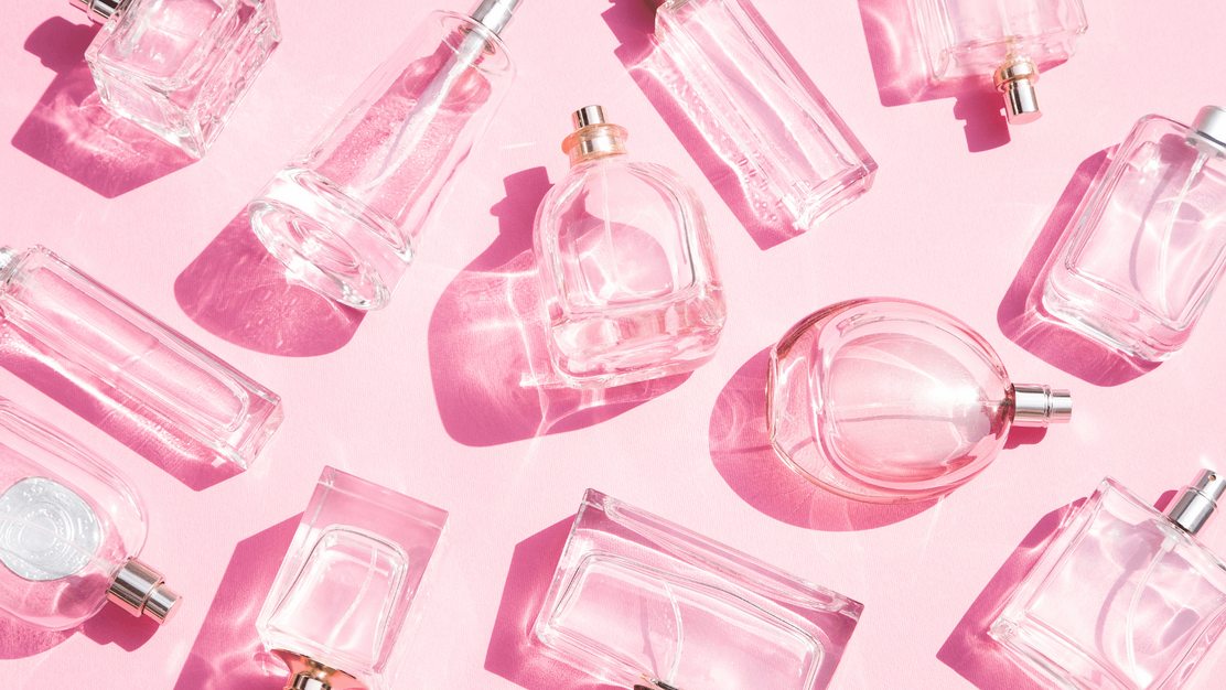 ＜急募＞フレグランス販売スタッフ＠梅田阪急／20代～30代活躍中！／未経験OKのカバー写真