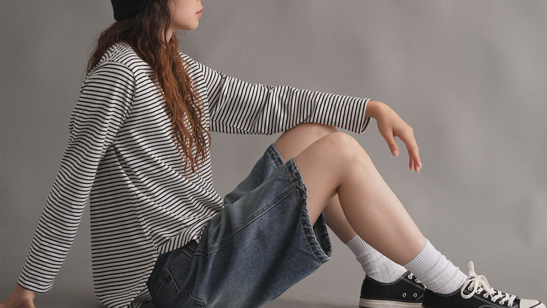 【EC運営ディレクター　SNS活用】　レディースアパレルメーカー直営EC店舗　のカバー写真