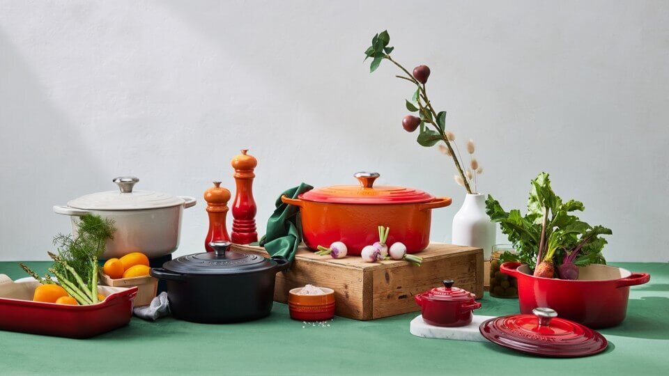 【湘南】『ル・クルーゼ』販売スタッフ募集！｜ワークライフバランス◎｜経験者歓迎のカバー写真