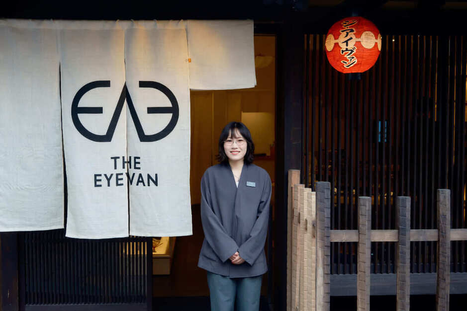 【中途/第二新卒/京都】“着る眼鏡”という選択。顧客視点で接客ができる方！のカバー写真