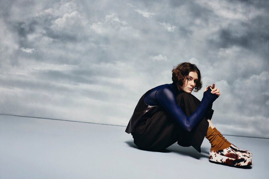 【東京・正社員】自社シューズブランドMANAのEC運営・シューズデザイナーを募集のカバー写真