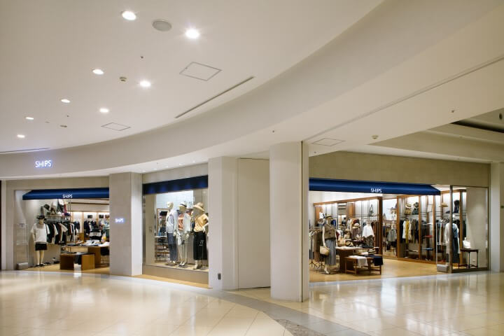 ららぽーと横浜店／ウィメンズ販売スタッフ／未経験歓迎◎／正社員登用制度有り！のカバー写真