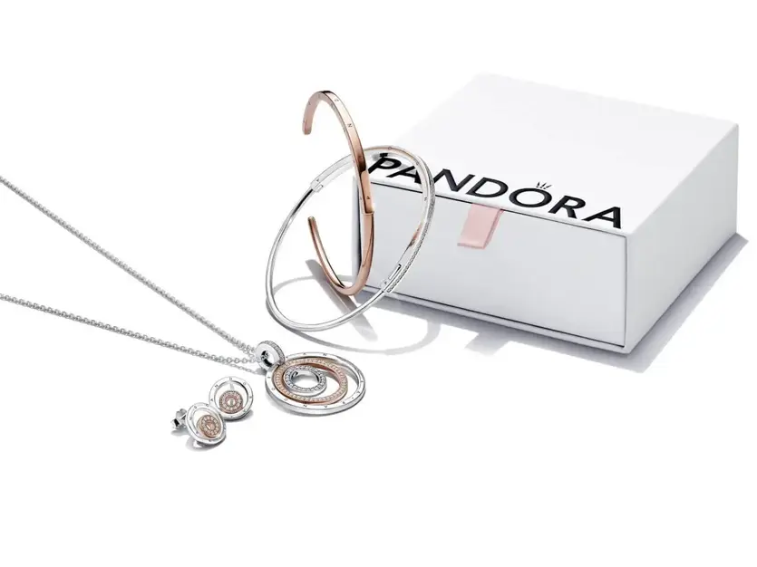 ≪未経験歓迎≫PANDORA（パンドラ）の販売スタッフ＠グランツリー武蔵小杉のカバー写真