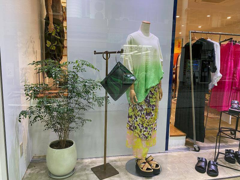 【ショップスタッフ、バイヤーにも】インポートセレクトショップ(マルジェラ等)のカバー写真