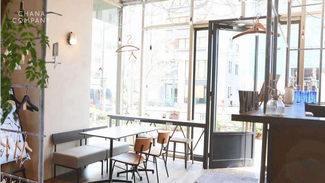 【27卒/既卒】アパレルショップハンガー&ディスプレイ備品を扱ってます！のカバー写真