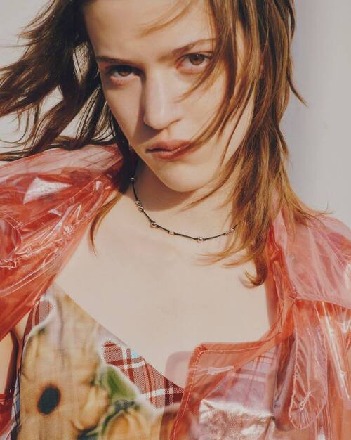 アクセサリーブランド『GOLDY』のグラフィックデザイナー募集のカバー写真