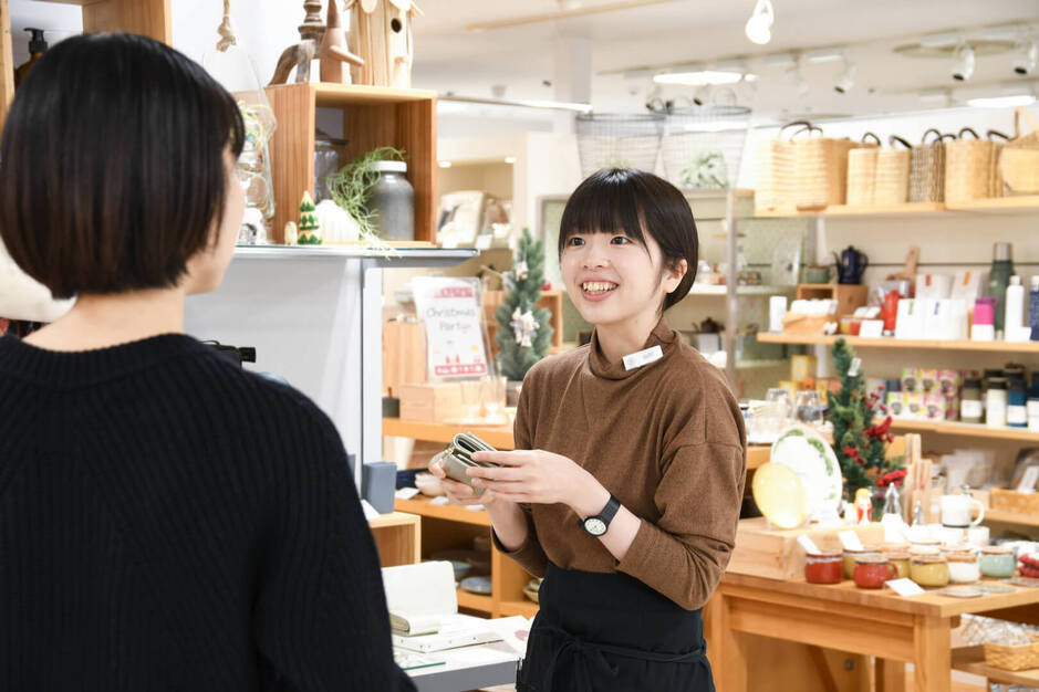 【契約社員】生活雑貨の販売スタッフ／deuxC 紙屋町シャレオのカバー写真