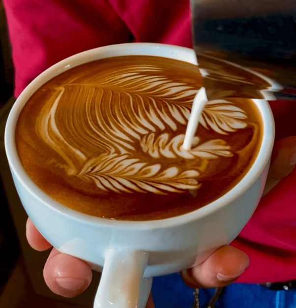 【カフェ店員｜正社員雇用有】カフェ×ファッション　富田林ダイナー店のカバー写真