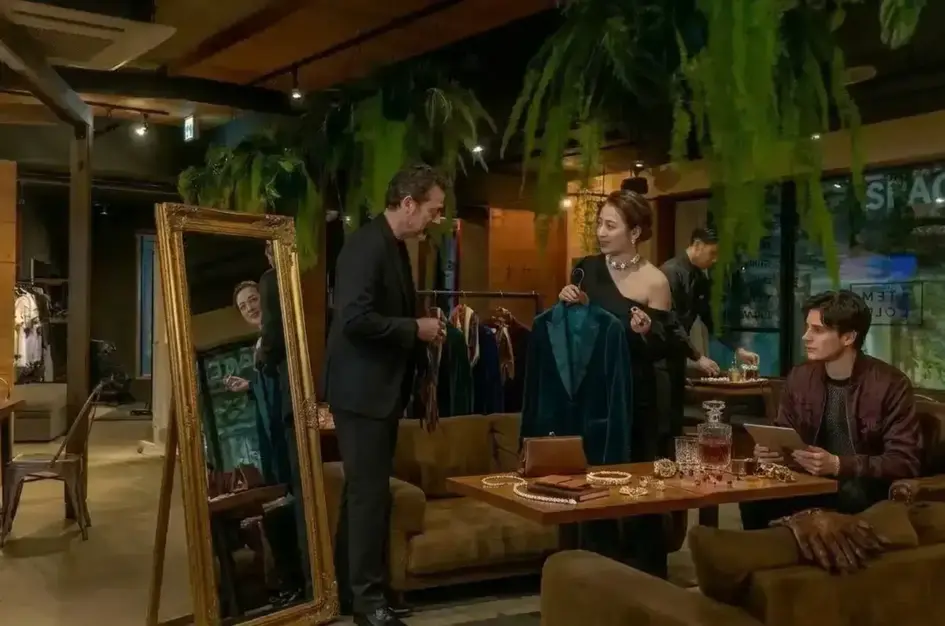 売るだけでなく「仕組み」を創る。KPI達成責任を持つ販売スペシャリストのカバー写真